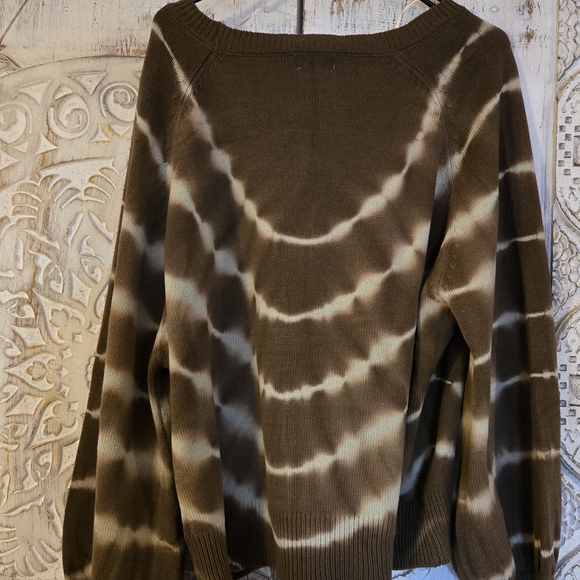 Womens Stylish Umgee Brown Tie-Dye Sweater Sz MED Like New - Picture 3 of 8